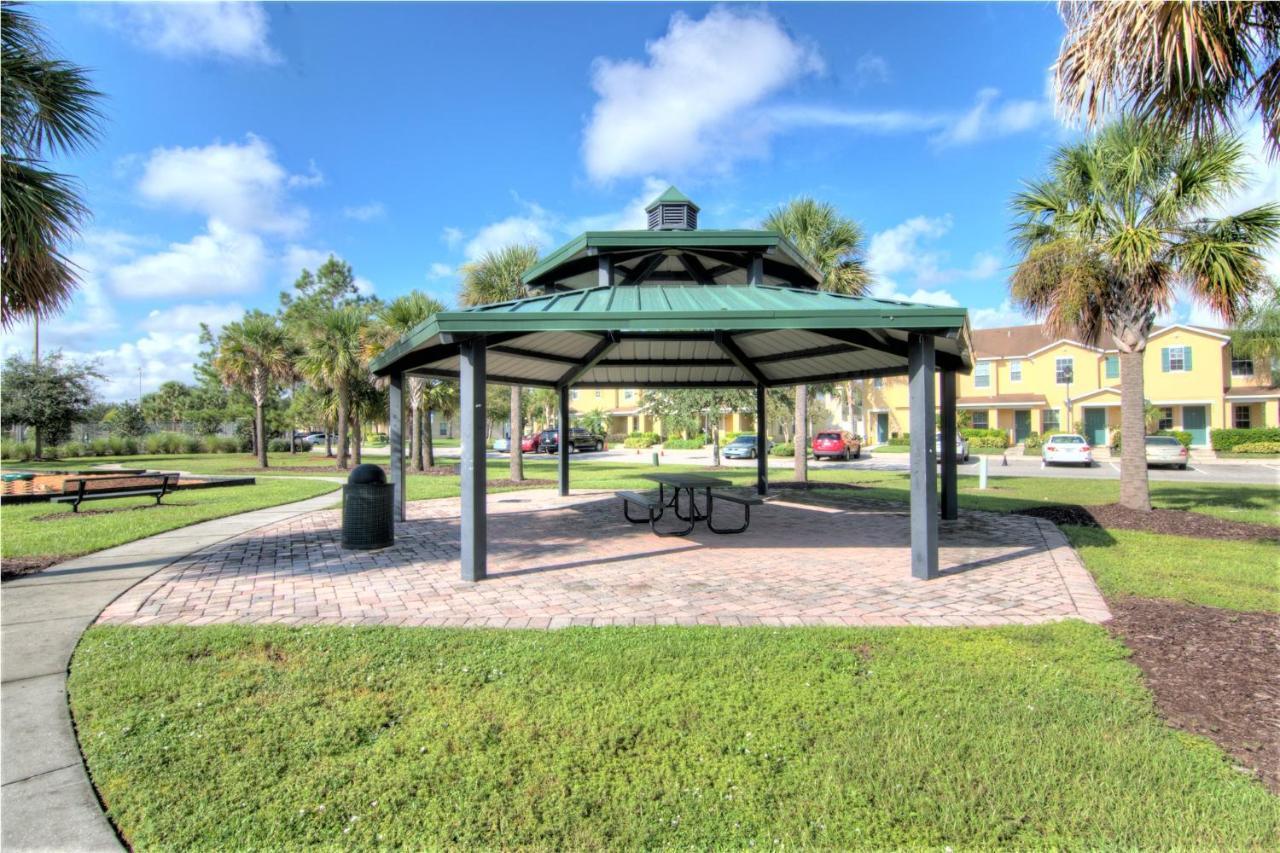 4 Bedroom Sunhaven Townhouse With Pool Near Disney Kissimmee Zewnętrze zdjęcie